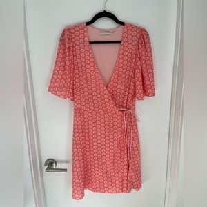 NWOT Alice and Olivia floral wrap dress
